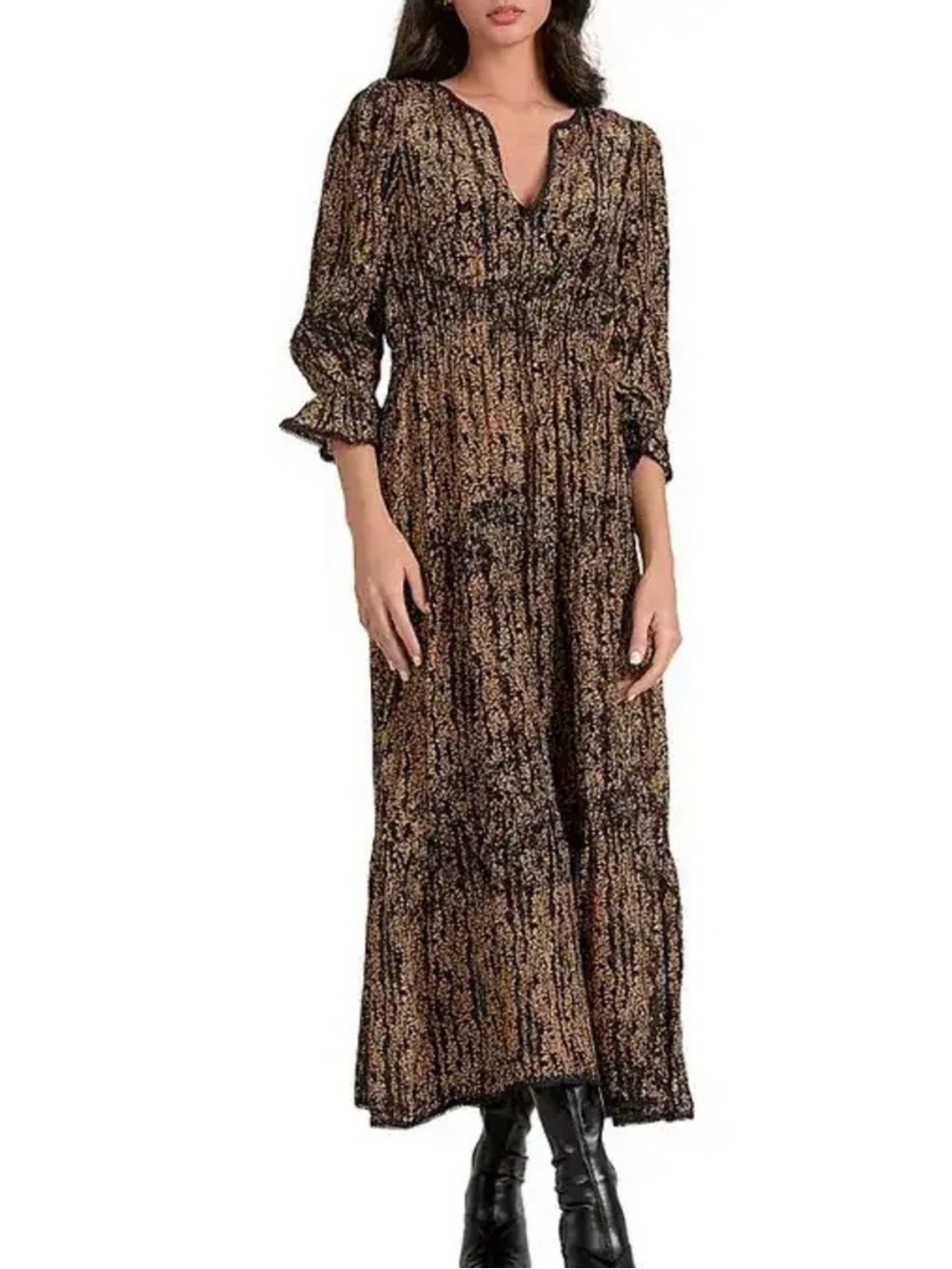 New with tags. Elan 3/4 sleeve maxi dress in black/gold wisteria